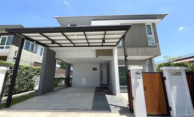 À vendre 3 chambres maison à San Kamphaeng, Chiang Mai