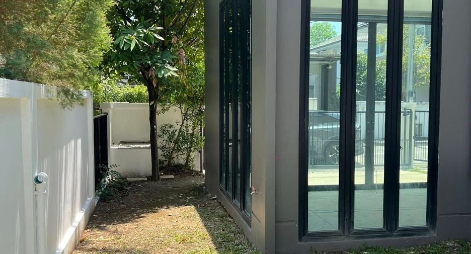 For rent 3 bedrooms house in Mueang Chiang Mai, Chiang Mai