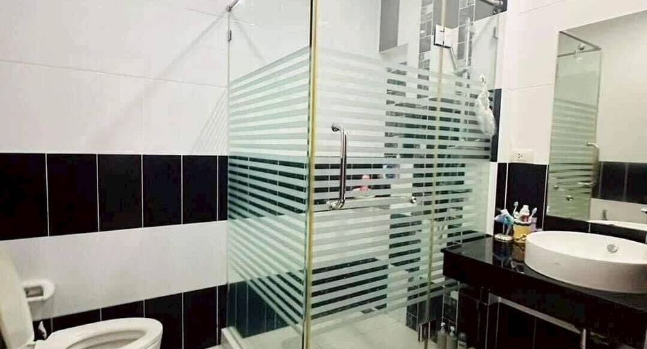 Casa en venta de 2 habitaciones en Bang Lamung, Chonburi