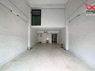 Local comercial en venta de 4 habitaciones en Bang Khen, Bangkok