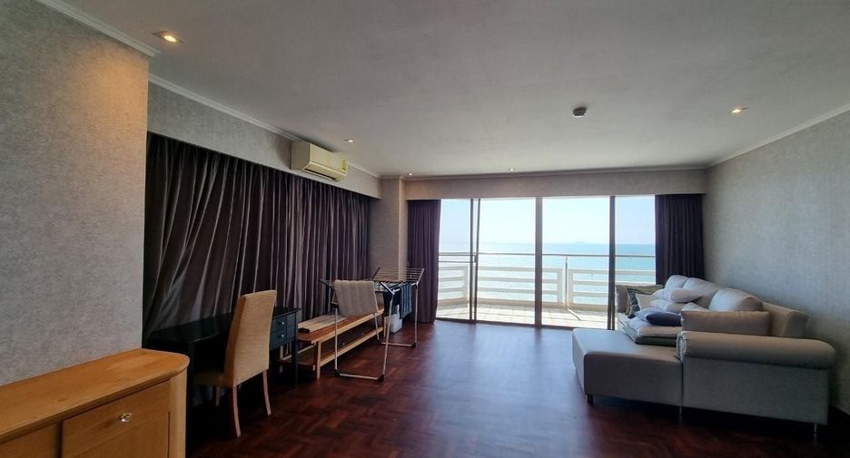 For rent 3 bedrooms condo in Sattahip, Chonburi