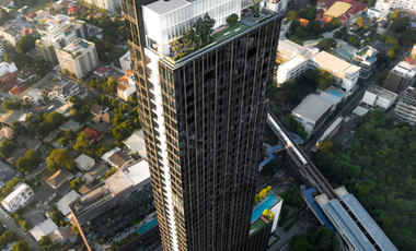 For sale 2 bed condo in Khlong Toei, Bangkok