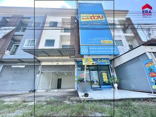 For sale 6 Beds retail Space in Mueang Surat Thani, Surat Thani