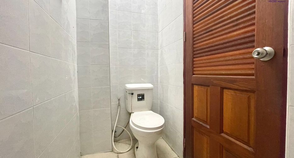 For sale 6 bedrooms retail Space in Mueang Surat Thani, Surat Thani