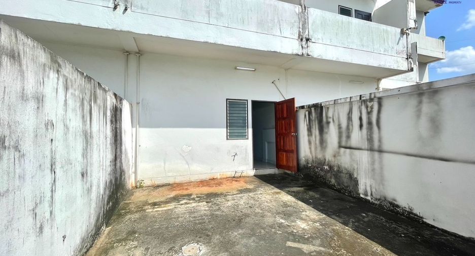 For sale 6 bedrooms retail Space in Mueang Surat Thani, Surat Thani