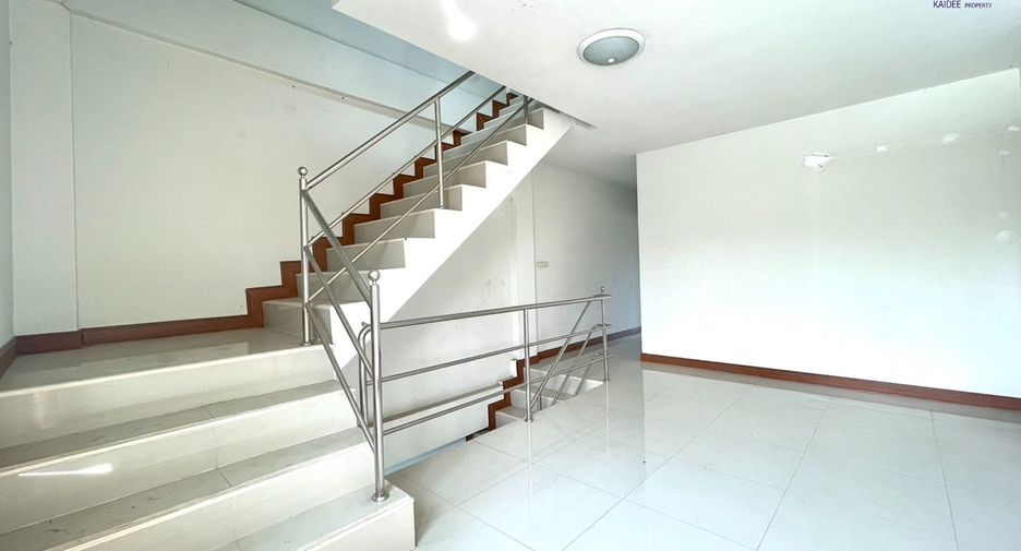 For sale 6 bedrooms retail Space in Mueang Surat Thani, Surat Thani