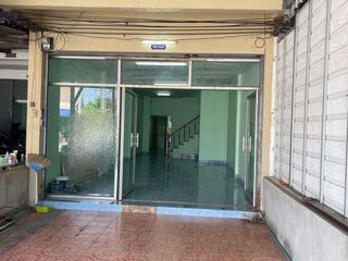 For sale 2 Beds retail Space in Mueang Surat Thani, Surat Thani
