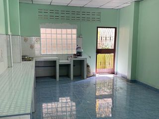 For sale 2 Beds retail Space in Mueang Surat Thani, Surat Thani