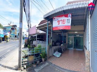 For sale 2 Beds retail Space in Mueang Surat Thani, Surat Thani
