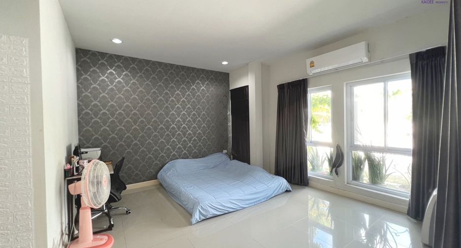 For sale 3 bedrooms house in Mueang Surat Thani, Surat Thani