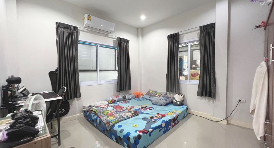 For sale 3 bedrooms house in Mueang Surat Thani, Surat Thani