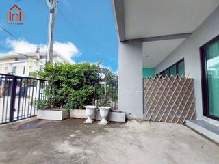 For sale 4 bed townhouse in Lat Lum Kaeo, Pathum Thani