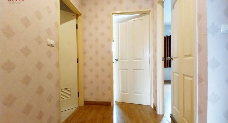Продажа 4 спальни таунхаус в Lat Lum Kaeo, Патумтани