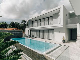 For rent and for sale 6 bedrooms villa in Kathu, Phuket