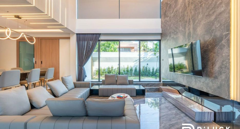 Villa en venta de 7 habitaciones en Sattahip, Chonburi