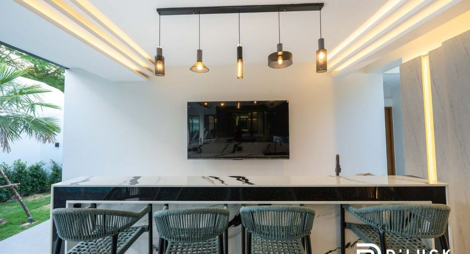Villa en venta de 7 habitaciones en Sattahip, Chonburi