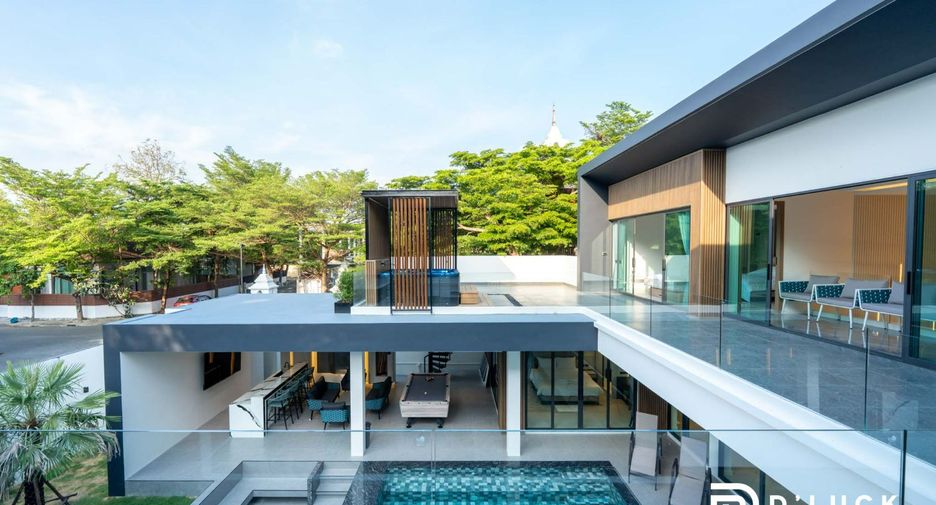 Villa en venta de 7 habitaciones en Sattahip, Chonburi
