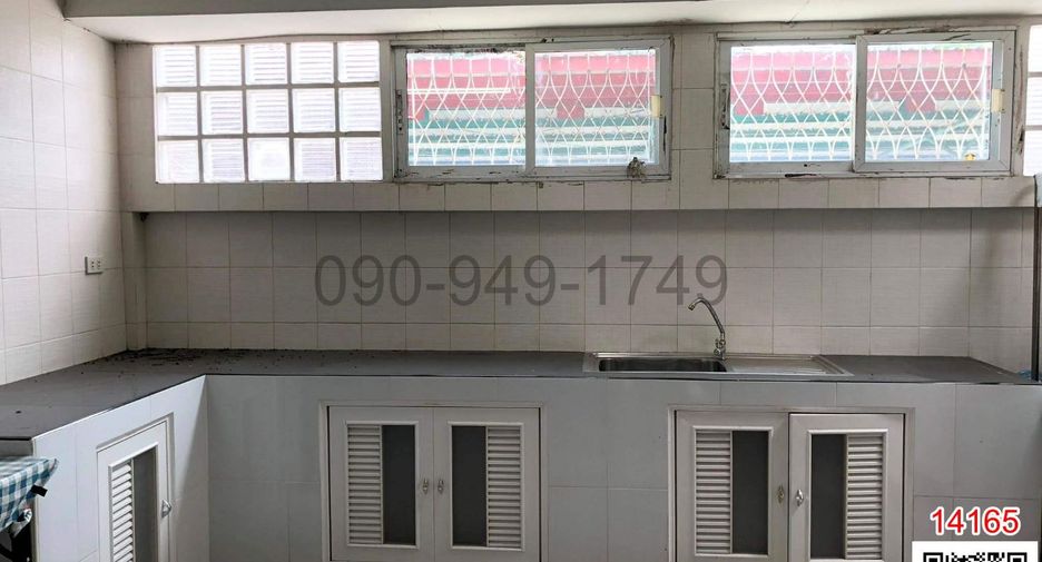 For rent 2 bedrooms townhouse in Bueng Kum, Bangkok