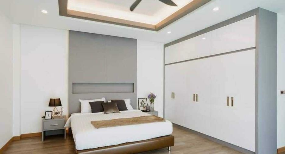 For rent 3 bedrooms villa in Bang Lamung, Chonburi