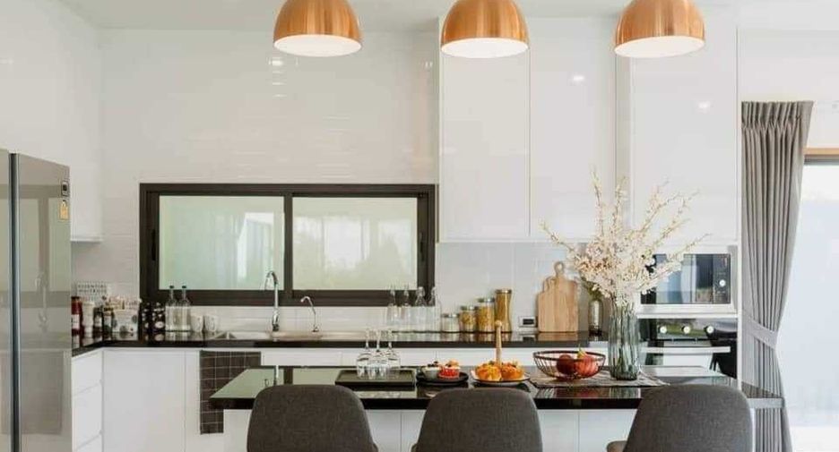 For rent 3 bedrooms villa in Bang Lamung, Chonburi