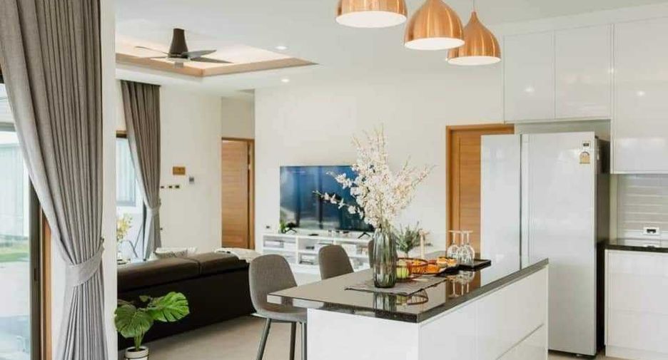 For rent 3 bedrooms villa in Bang Lamung, Chonburi