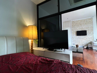 For sale 7 Beds house in Bangkok Noi, Bangkok