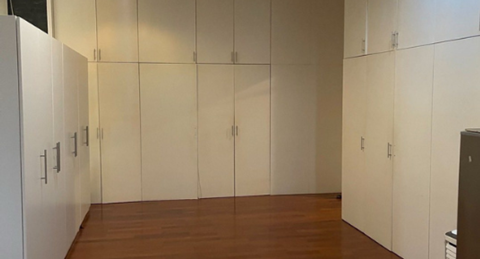 For sale 7 bedrooms house in Bangkok Noi, Bangkok