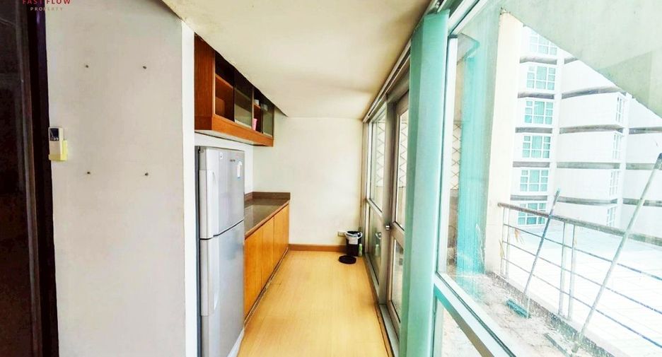 Apartment zum Kauf mit Studio in Watthana, Bangkok