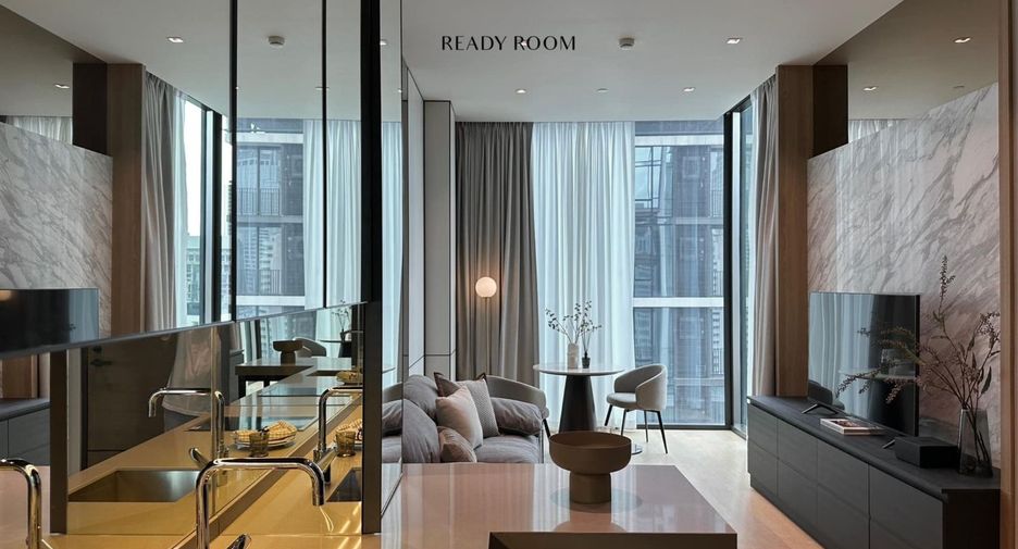 For rent 1 bed condo in Pathum Wan, Bangkok