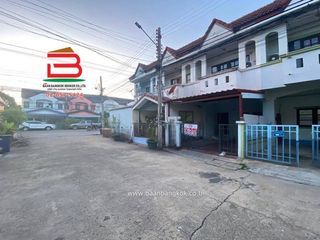 For rent and for sale 2 bed townhouse in Thanyaburi, Pathum Thani