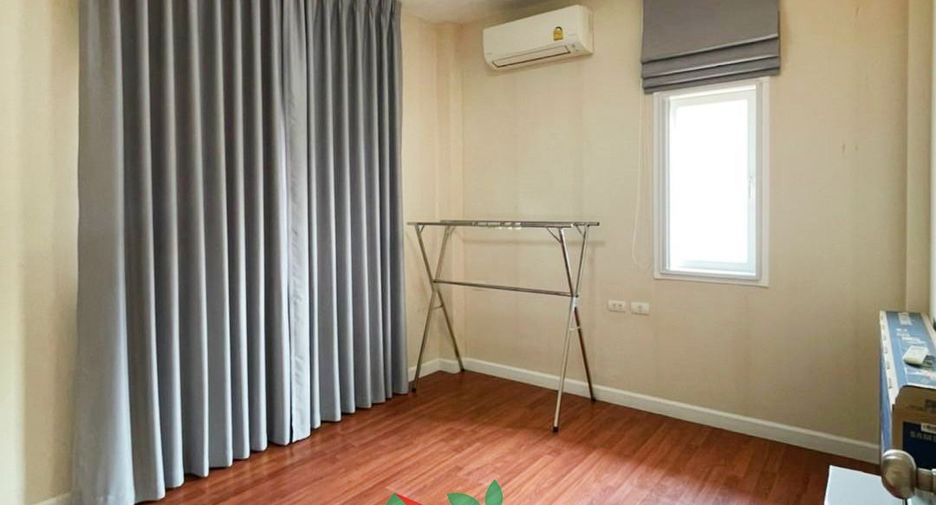 For sale 3 bedrooms house in Mueang Nonthaburi, Nonthaburi