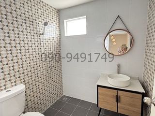 For rent 3 bedrooms townhouse in Bang Khun Thian, Bangkok