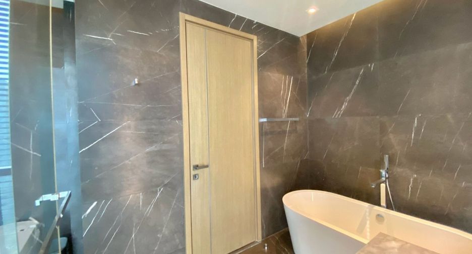 For rent 2 ベッドルーム condo in Watthana, Bangkok
