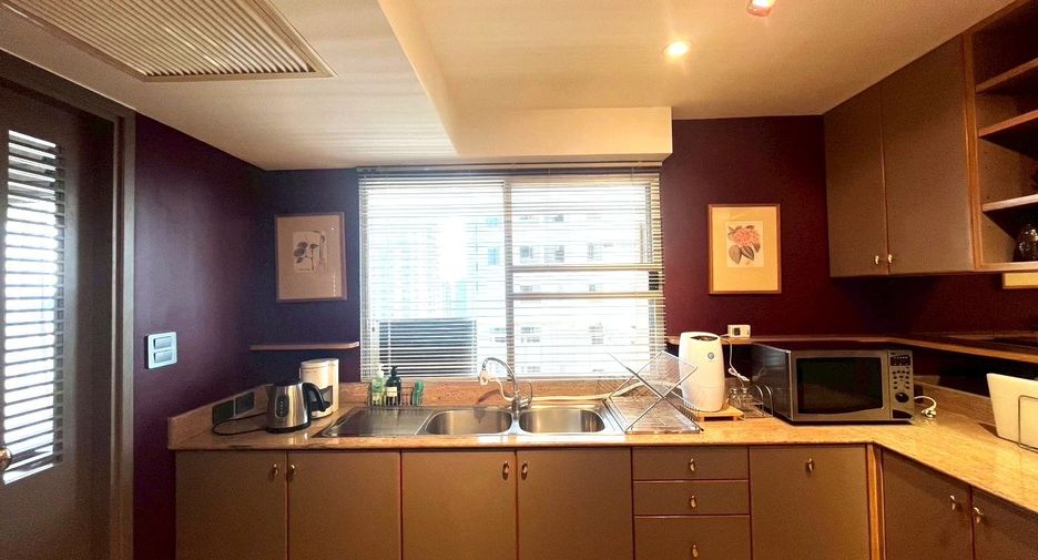 For rent 2 bedrooms condo in Sathon, Bangkok