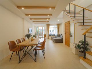 For sale 3 bed townhouse in North Pattaya, Pattaya