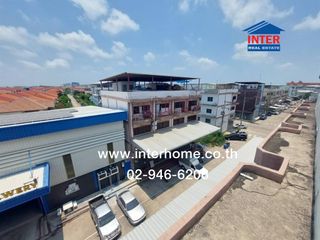 For sale 2 bed retail Space in Mueang Samut Sakhon, Samut Sakhon