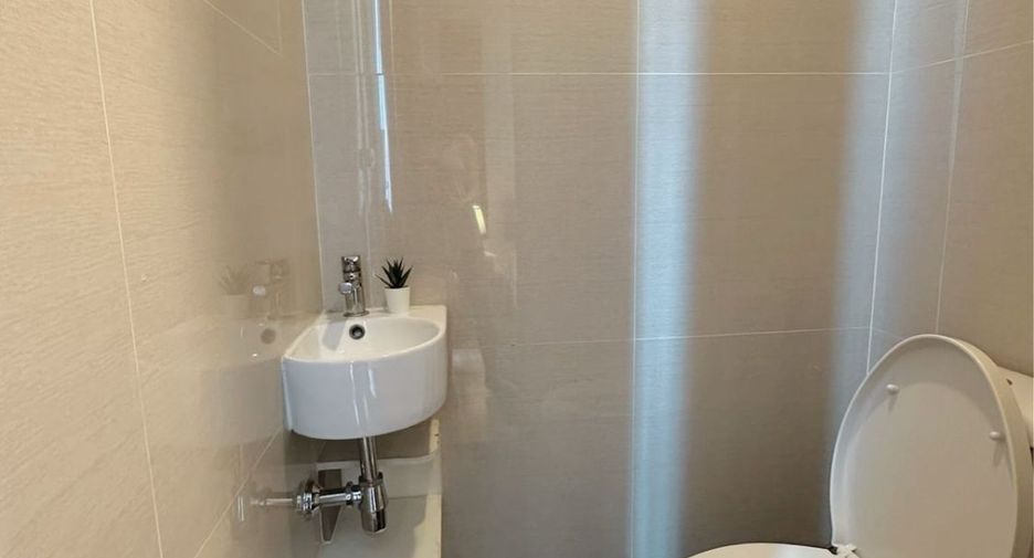 For rent and for sale 2 bedrooms condo in Khlong Toei, Bangkok