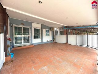 For sale 3 Beds townhouse in Mueang Surat Thani, Surat Thani
