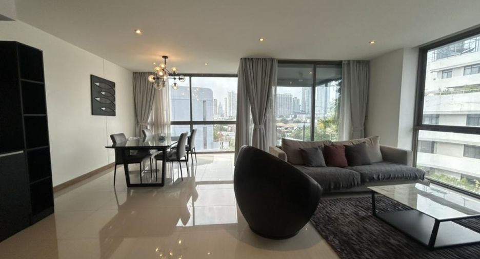 For rent and for sale 2 bedrooms condo in Watthana, Bangkok