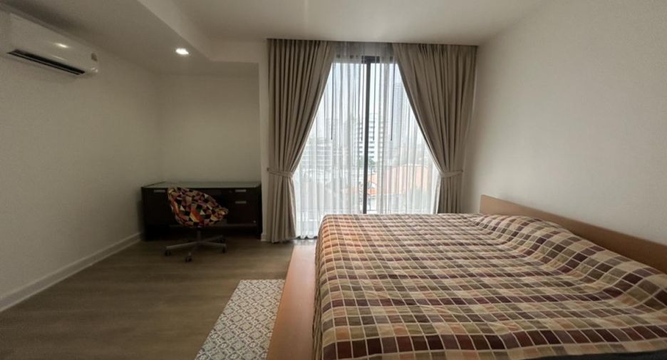 For rent and for sale 2 bedrooms condo in Watthana, Bangkok