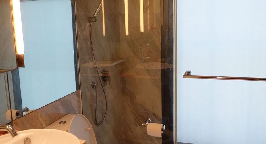 For rent 2 bedrooms condo in Sathon, Bangkok