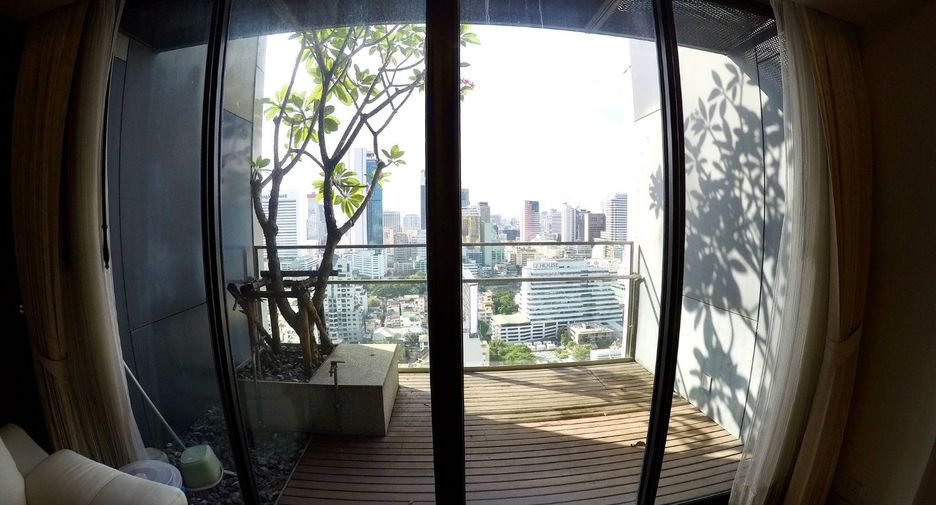 For rent 2 bedrooms condo in Sathon, Bangkok