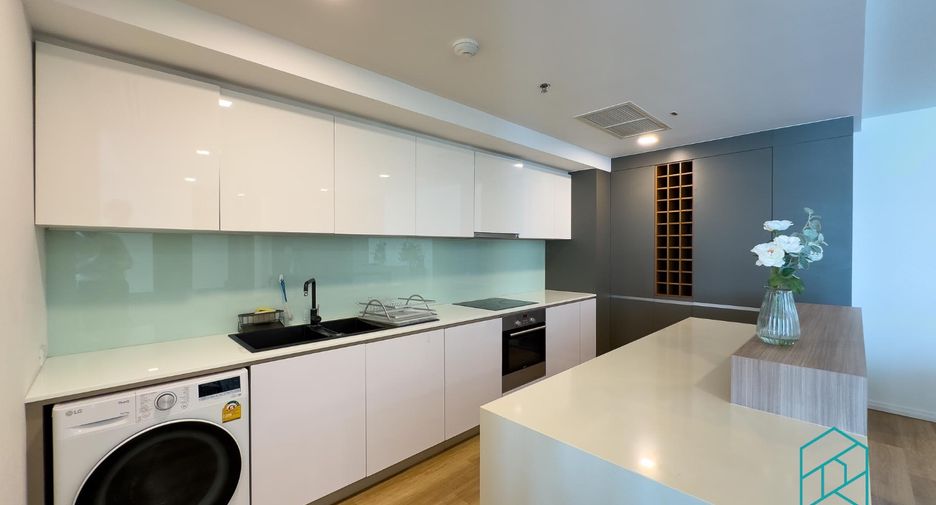 Wohnung zur Miete mit 2 Zimmer in Sathon, Bangkok