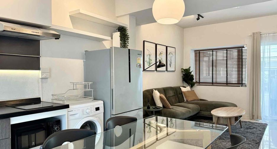 For sale and for rent 3 bedrooms townhouse in Bang Phli, Samut Prakan