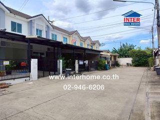 For sale 3 bed townhouse in Mueang Pathum Thani, Pathum Thani