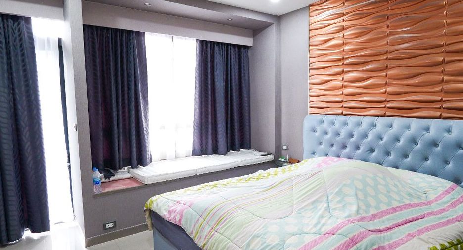 Local comercial en venta de 5 habitaciones en Chatuchak, Bangkok