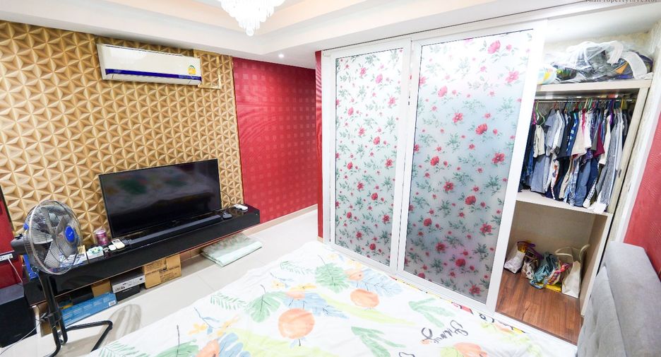 Local comercial en venta de 5 habitaciones en Chatuchak, Bangkok