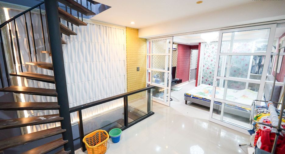 Local comercial en venta de 5 habitaciones en Chatuchak, Bangkok
