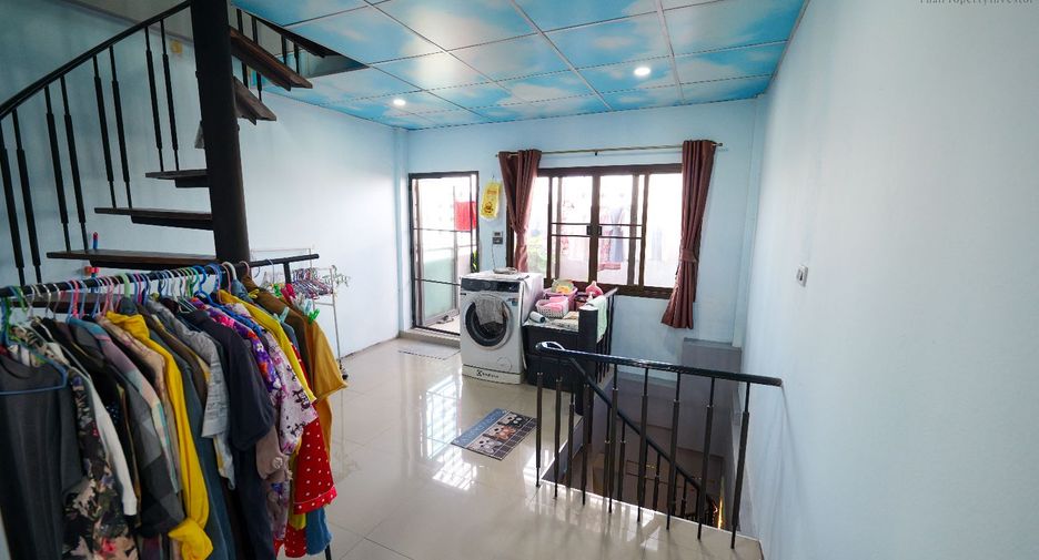 Local comercial en venta de 5 habitaciones en Chatuchak, Bangkok