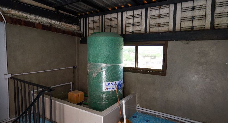 Local comercial en venta de 5 habitaciones en Chatuchak, Bangkok